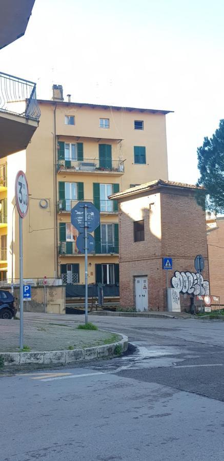 Vicino Di Centro E Universita Stanza Con Balcone ペルージャ エクステリア 写真